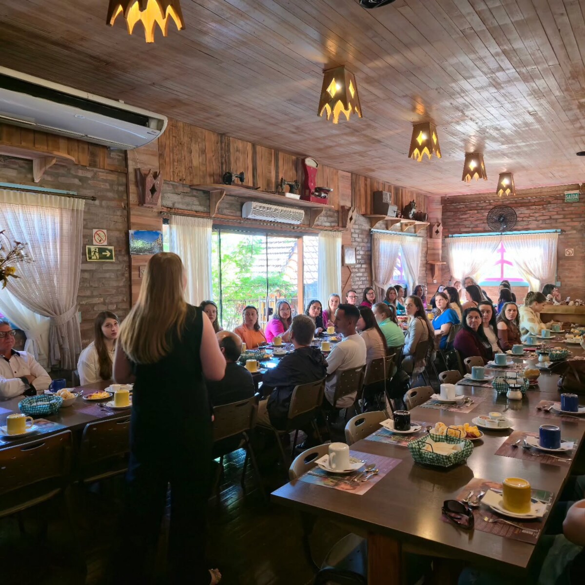 uma-homenagem-a-altura-de-quem-ensina-com-o-coracao