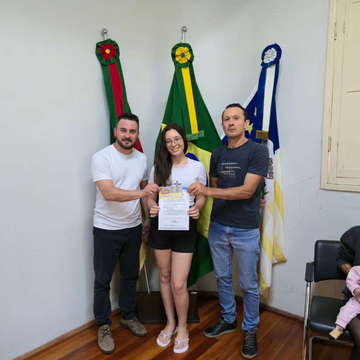 contemplados-retiram-vales-do-programa-nota-premiada